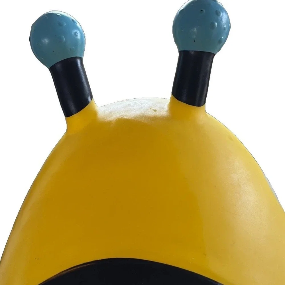 Bouncy Bee Hopper Toddler B. toys Yellow Black Striped Ride-On Toy